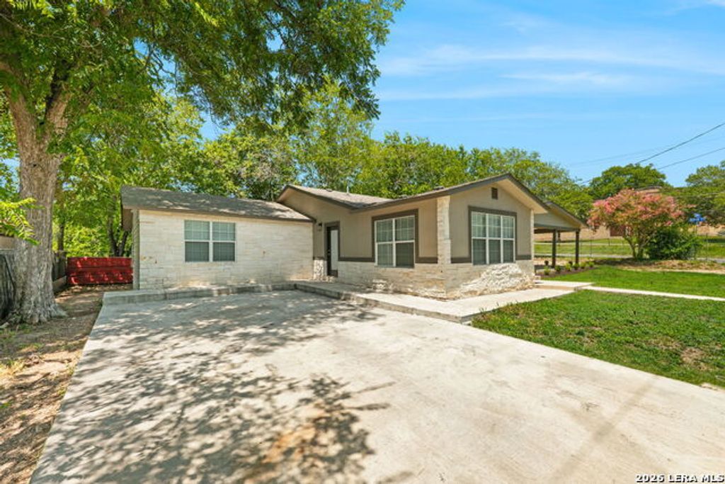 139 Story Ln, San Antonio