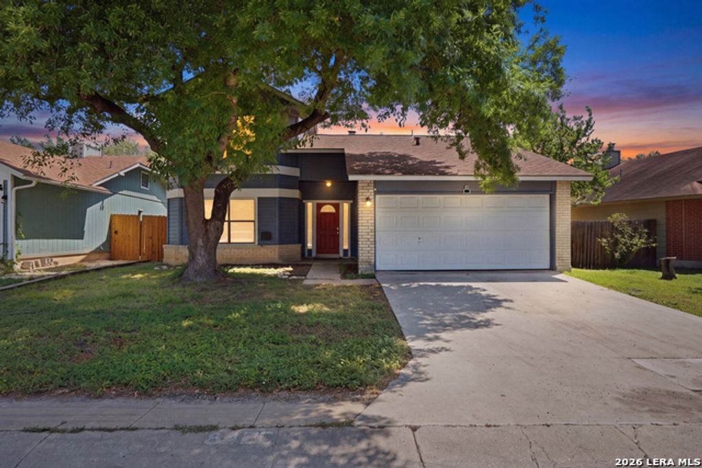 8426 Maple Ridge Dr, San Antonio