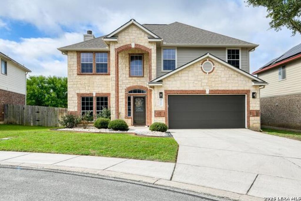 8206 Valley Wl, San Antonio