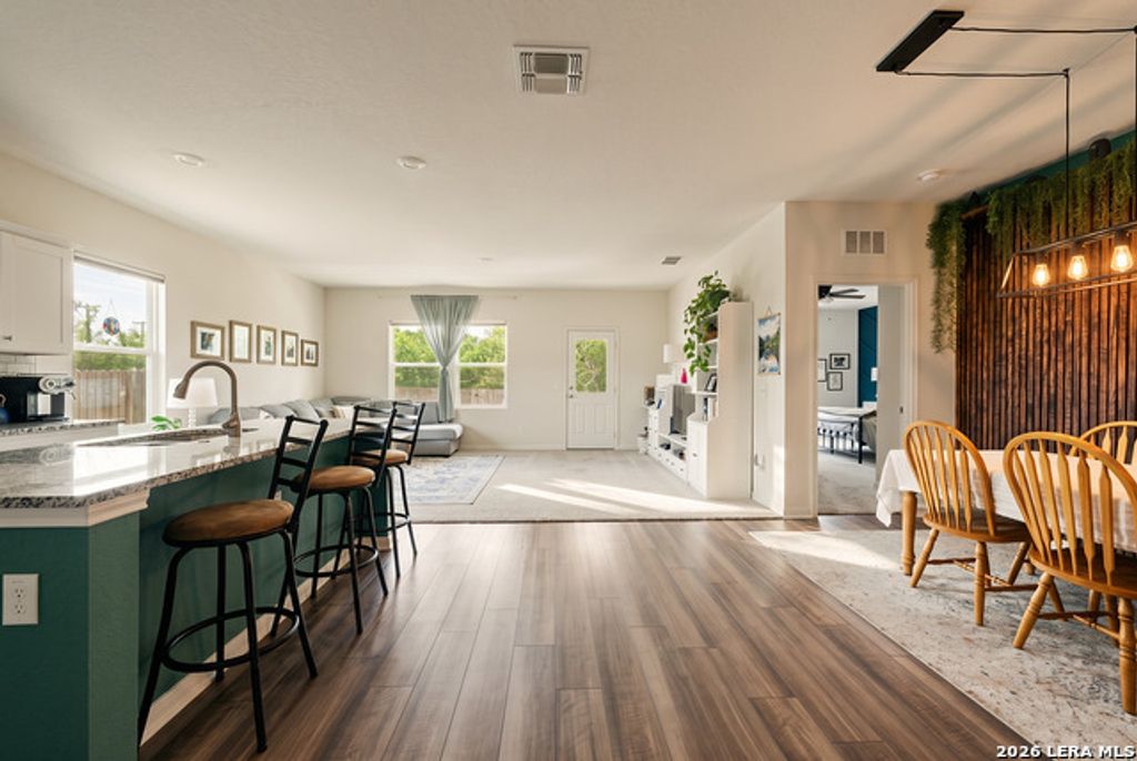 5948 Pearl Meadow, Converse