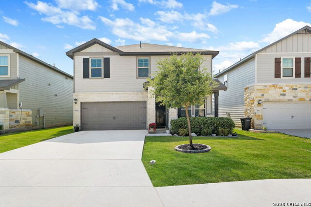 3315 Junction Bay, Converse