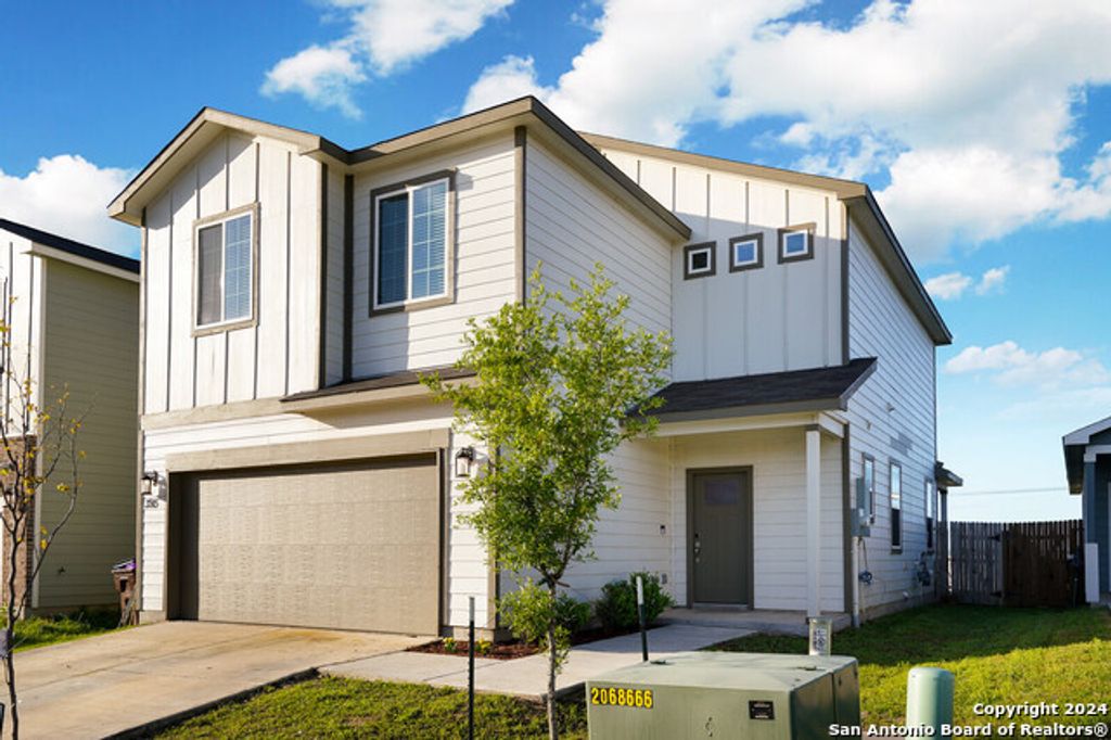 3915 Ivy Path, St.Hedwig