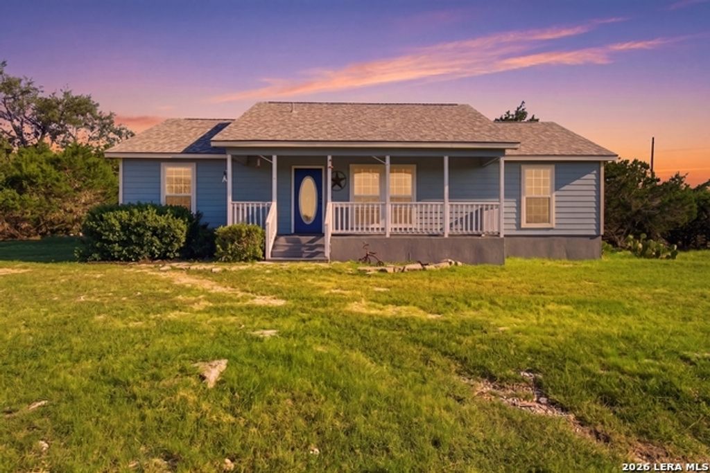 558 Mountain Creek Rd, Pipe Creek