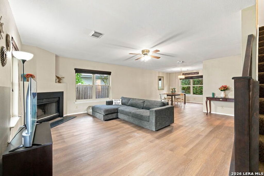 8107 Sunshine Trail, San Antonio