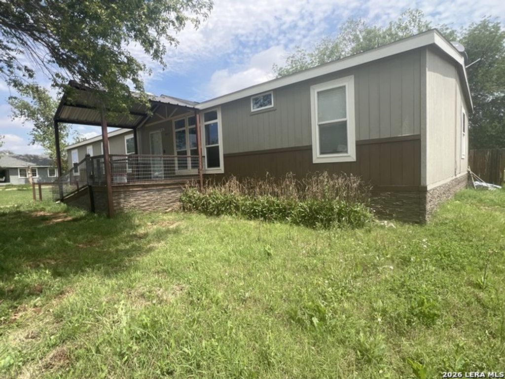 803 Se Railroad St, Other