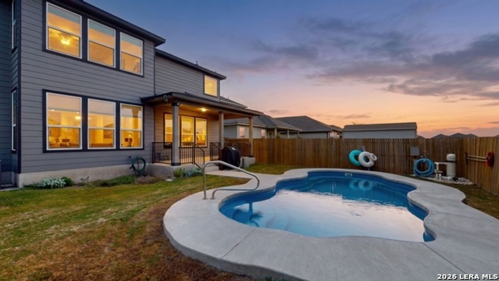 2704 Nueva Cordova, Seguin