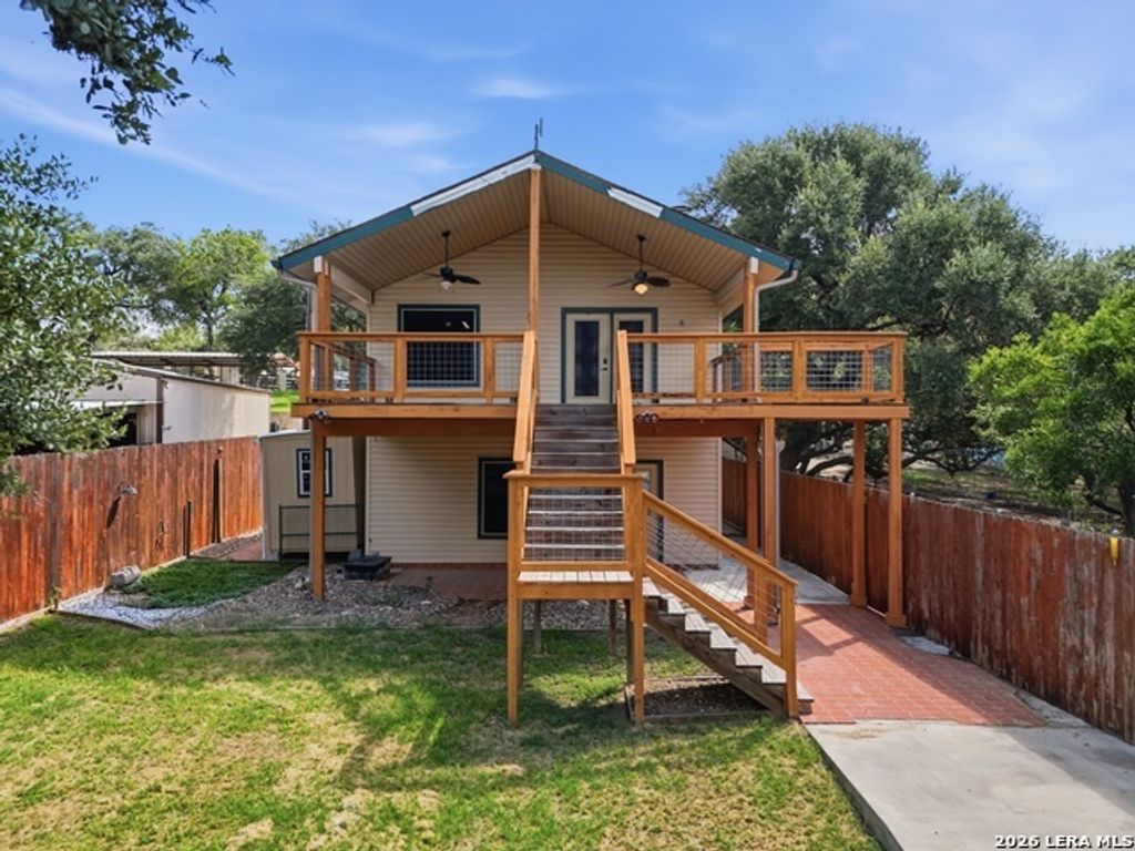 1565 Pebble Beach Road, Lakehills