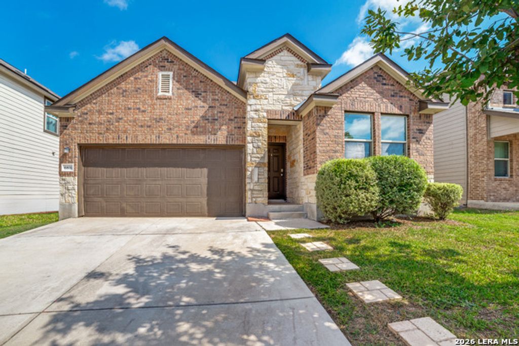 6831 Freedom Hls, San Antonio