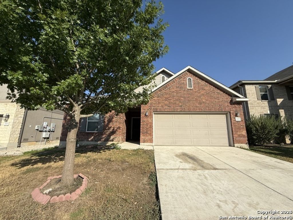 2007 Stepping Stone, New Braunfels