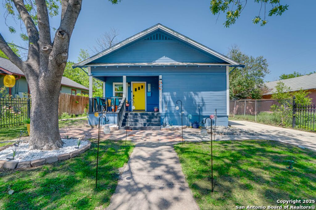1505 W Craig Pl, San Antonio