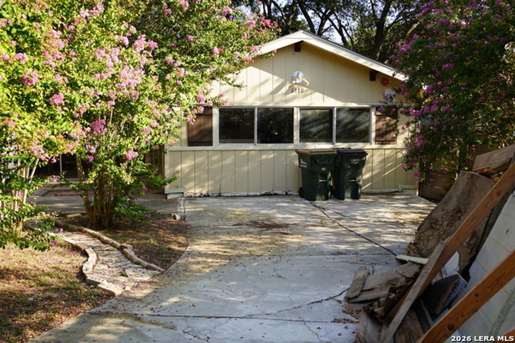 6118 Windy Frst, San Antonio