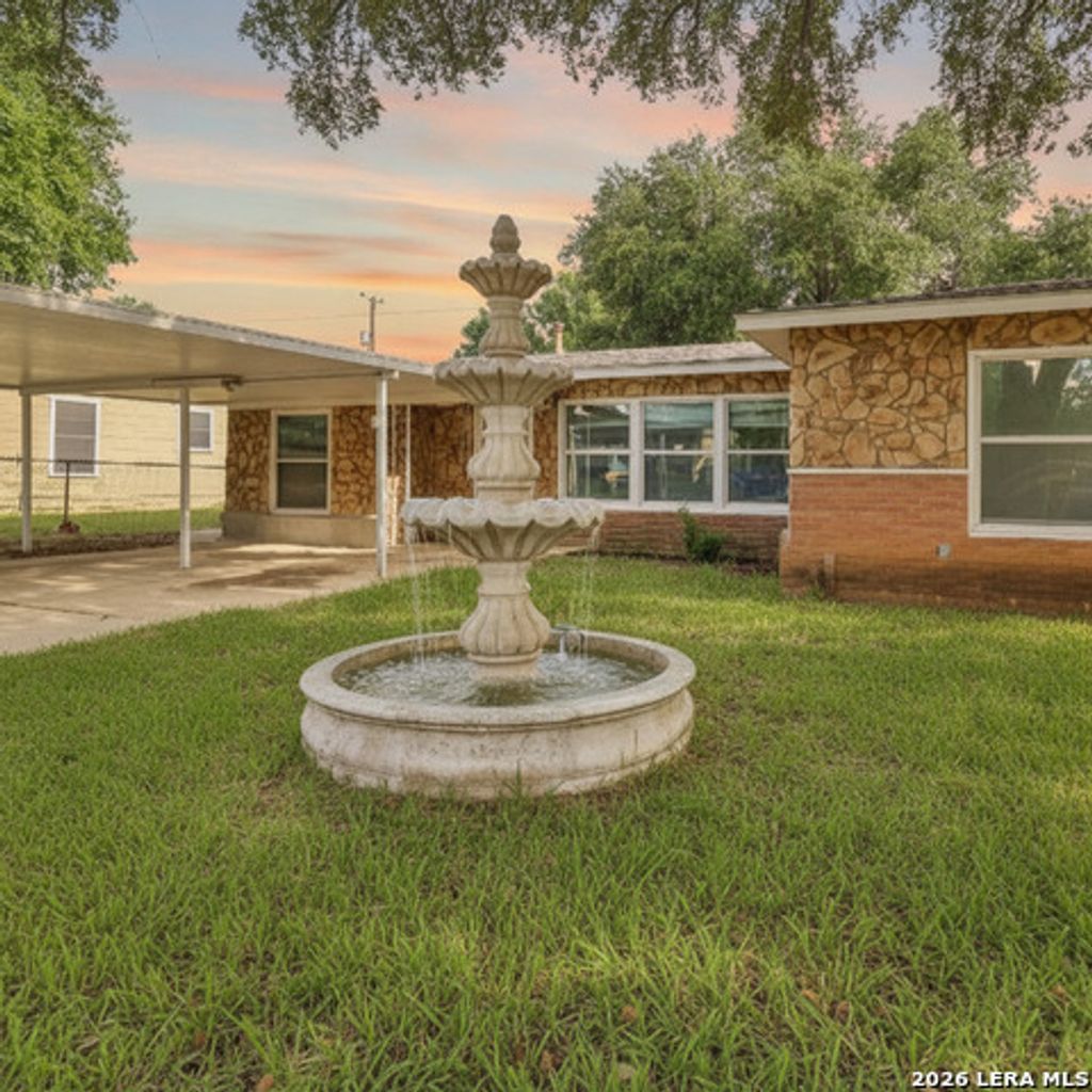 623 Weizmann St, San Antonio