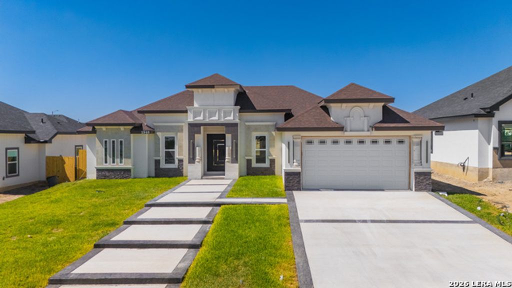 1940 Emery Drive, Eagle Pass