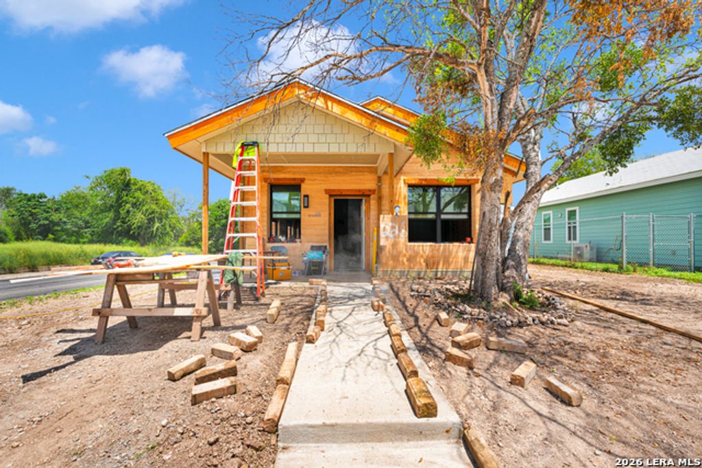 226 San Salvador, San Antonio