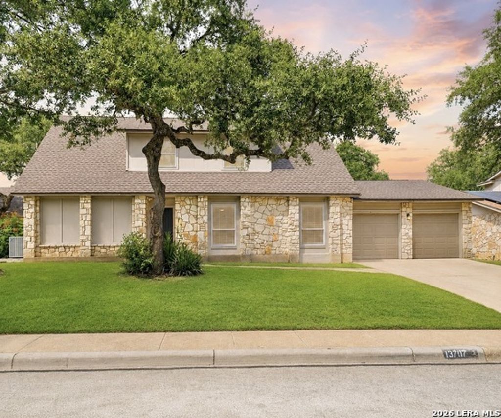13707 Oak Cabin, San Antonio