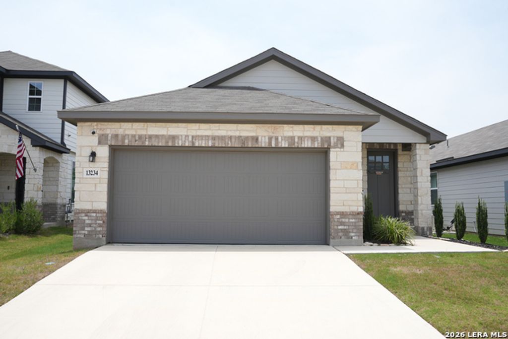 13234 Forscher Crest, San Antonio