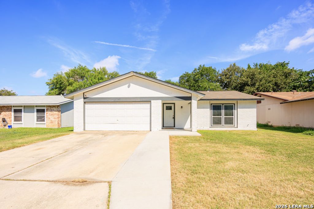 10627 Green Timber St, San Antonio