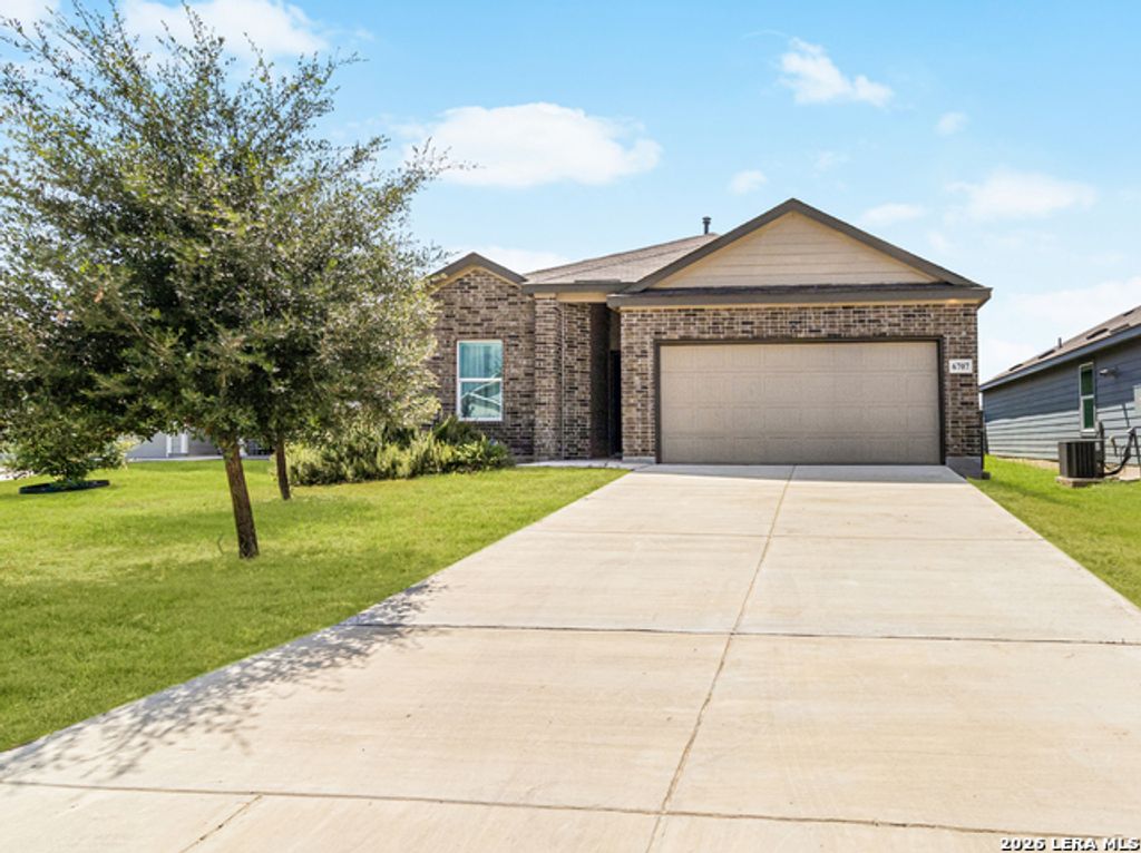 6707 Morgan Cross, San Antonio