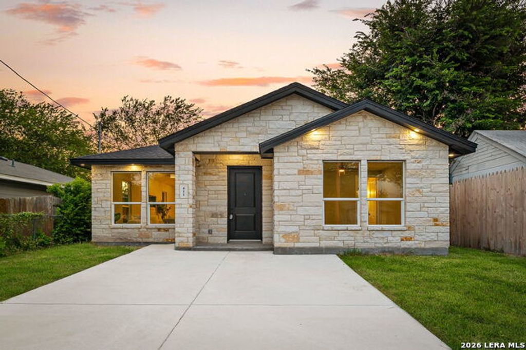 411 Moselle Ave, San Antonio