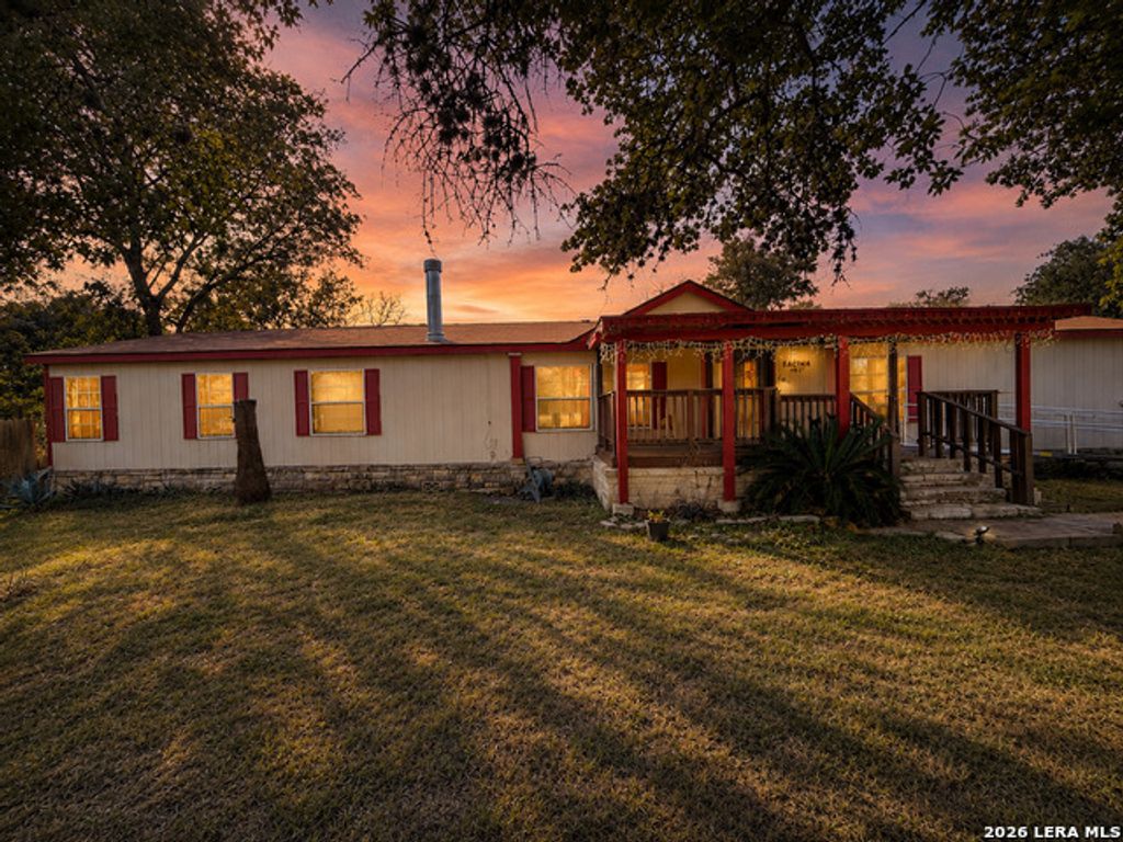 1935 Hickory Way, San Antonio