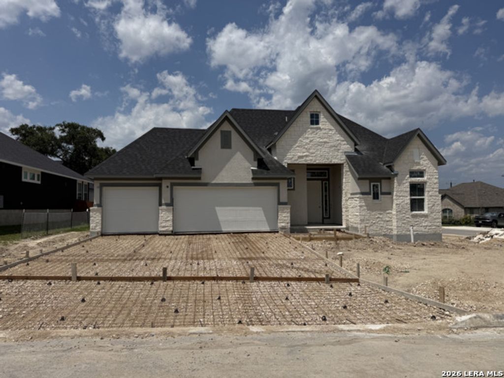 116 Highland Park, Castroville