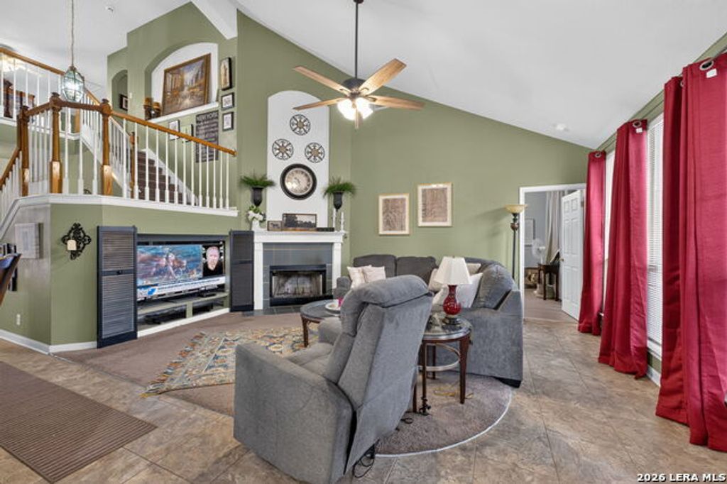 4 Nikita Dr, San Antonio
