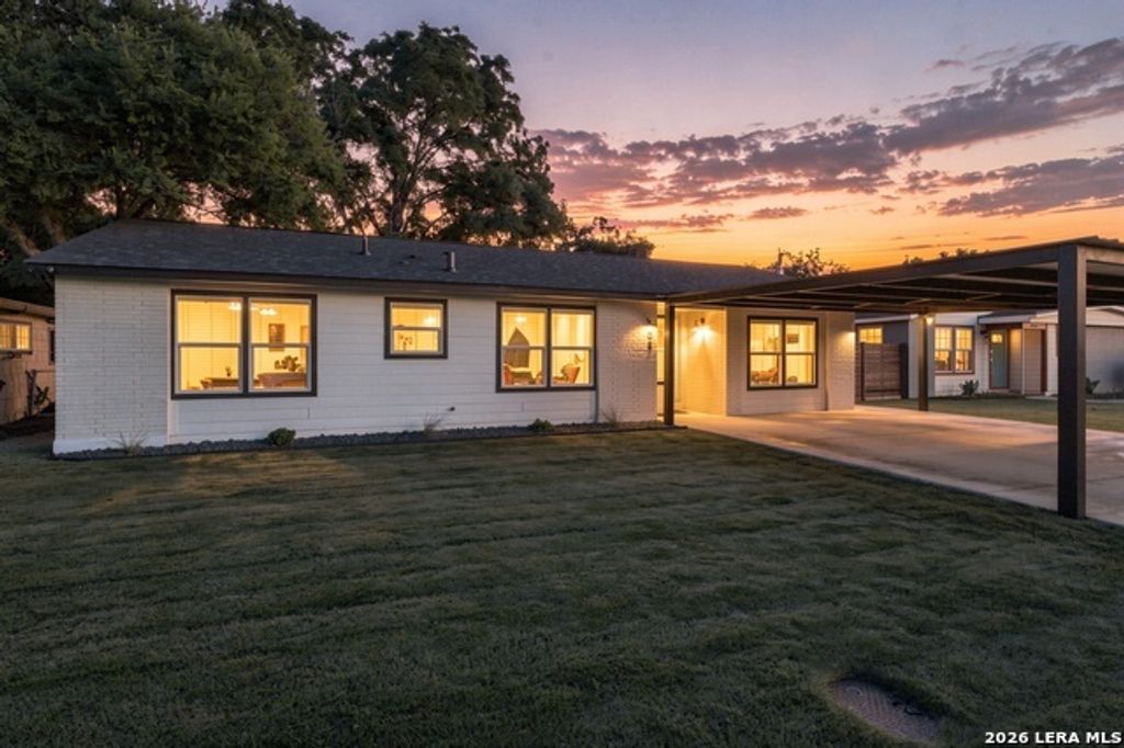 134 Elkins Drive, San Antonio