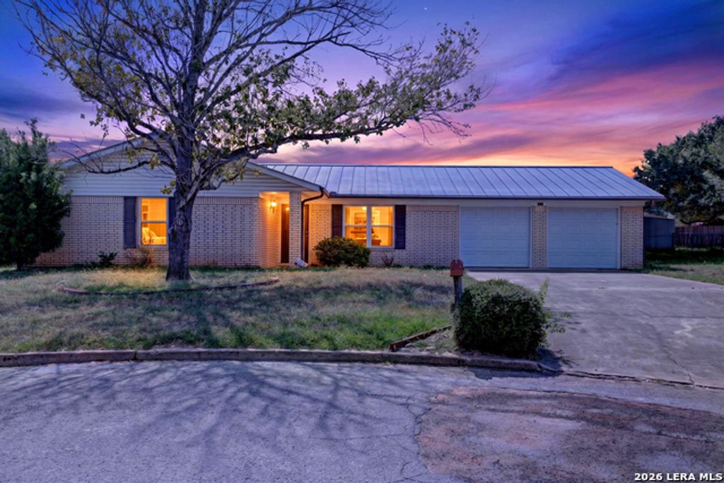 515 Georgia Ann Dr, Pleasanton
