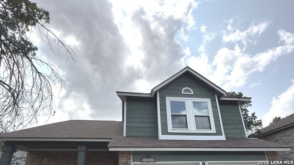 7335 Lazy Trl, San Antonio