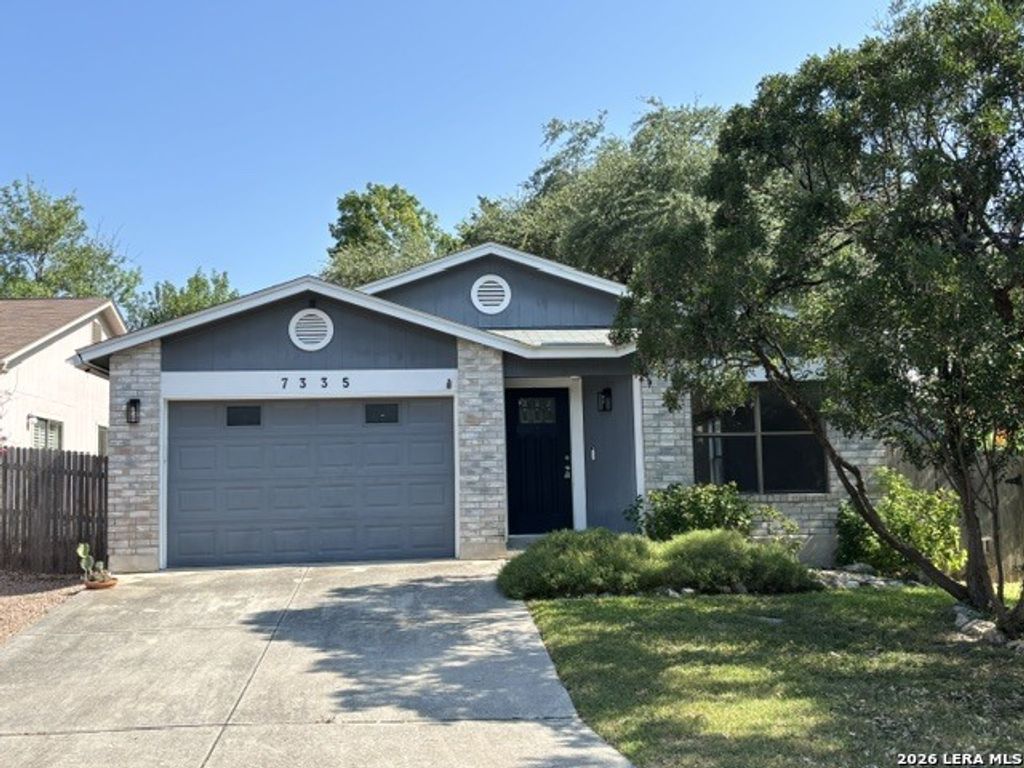 7335 Hunters Raven, San Antonio