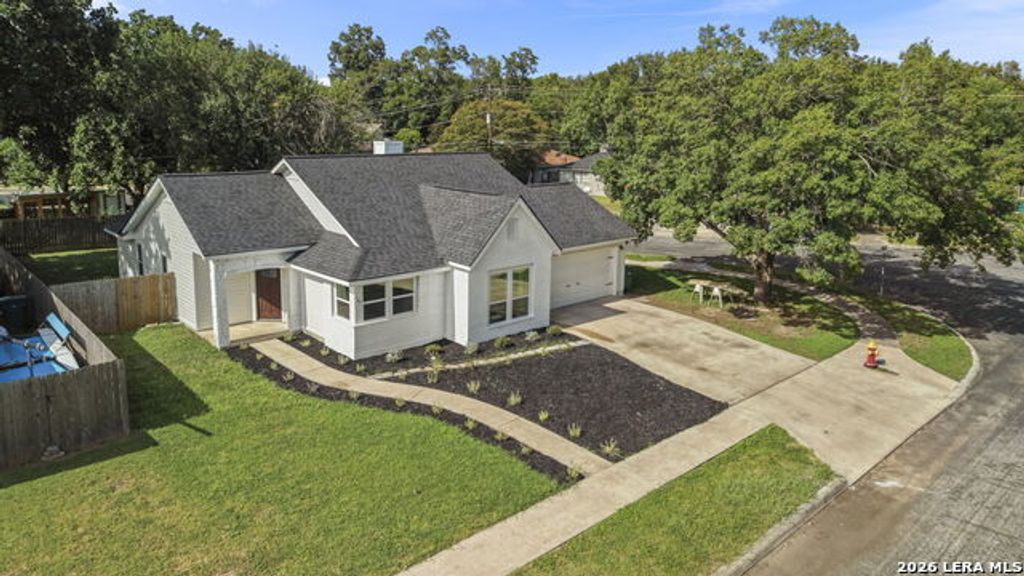205 Cibolo Basin Dr, Boerne