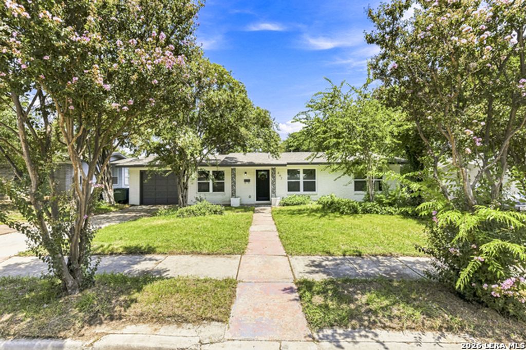 447 Senova Drive, San Antonio