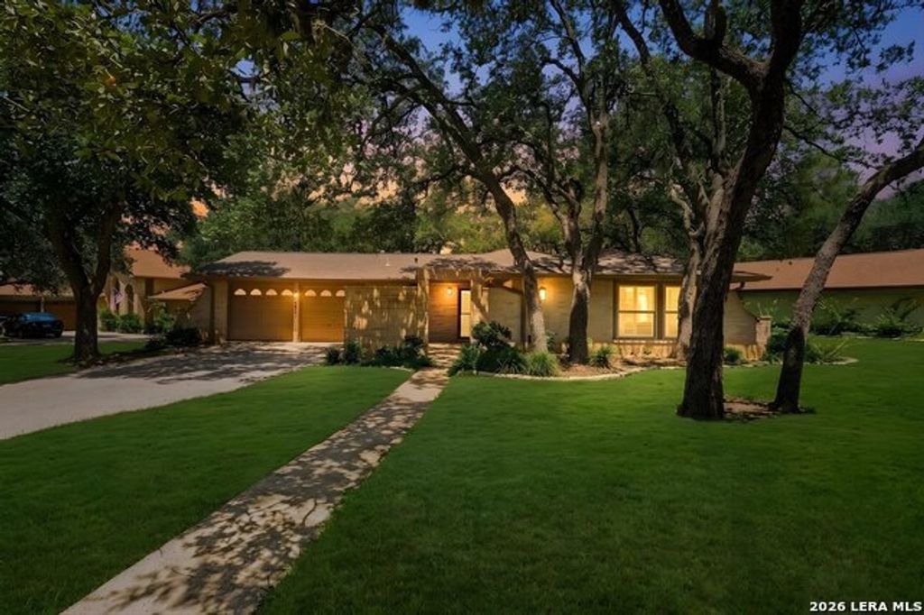 4411 Cypress Woods Street, San Antonio