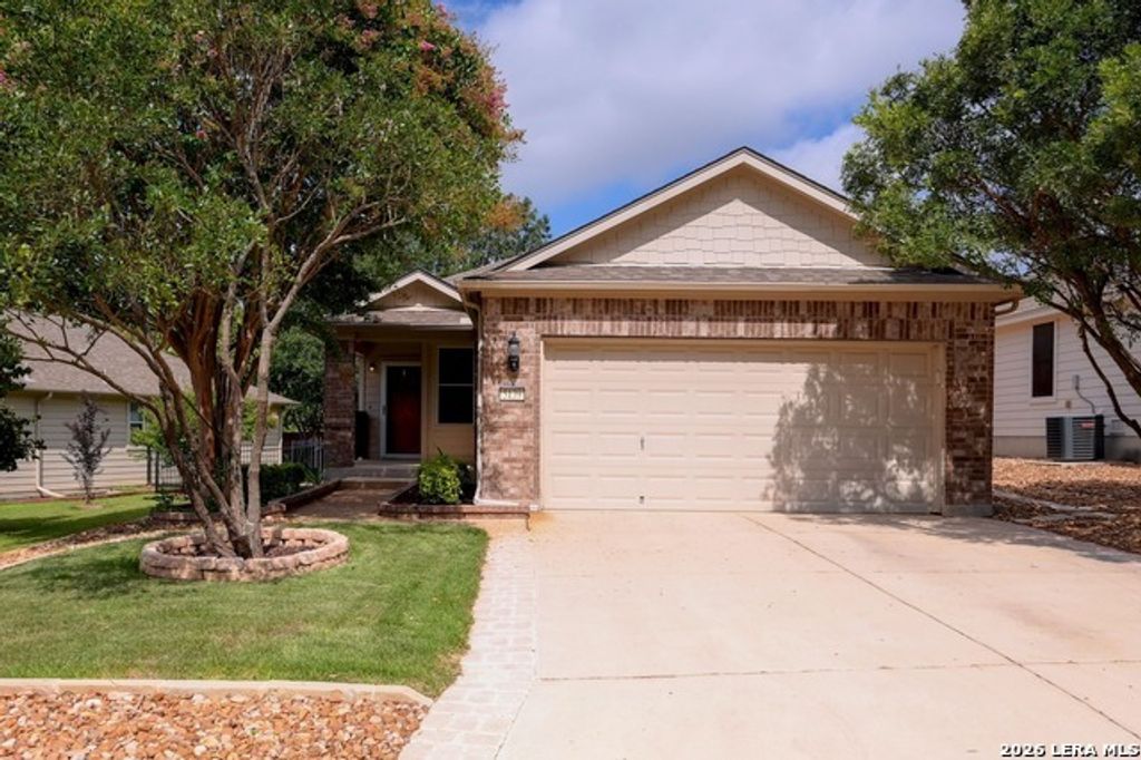 5139 Cactus Thorn, San Antonio