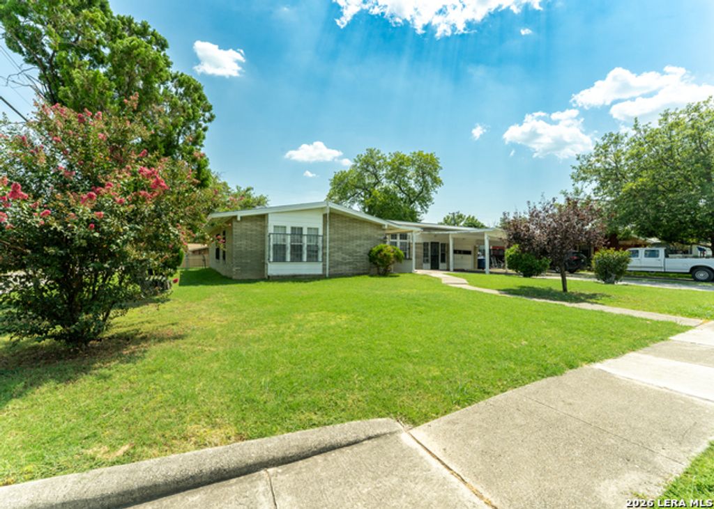 378 Millwood Ln, San Antonio