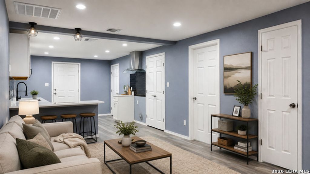 110 Whitman, San Antonio