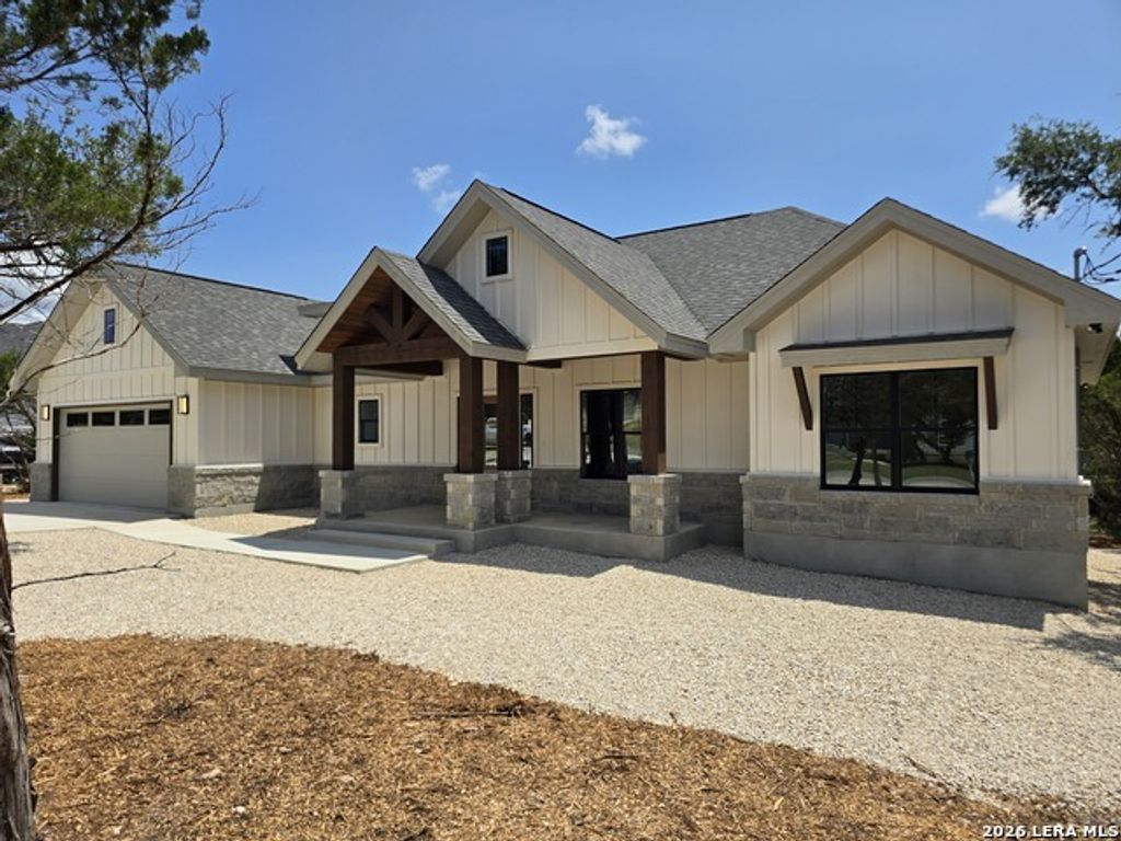 1247 Marlys Ave, Canyon Lake