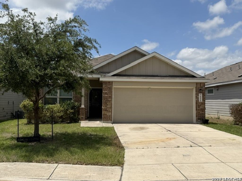 7111 Azalea Sq, San Antonio