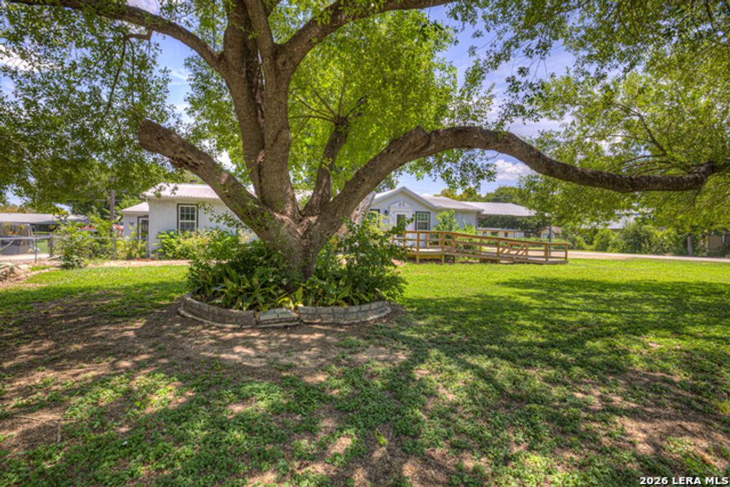 305 Elm, McQueeney