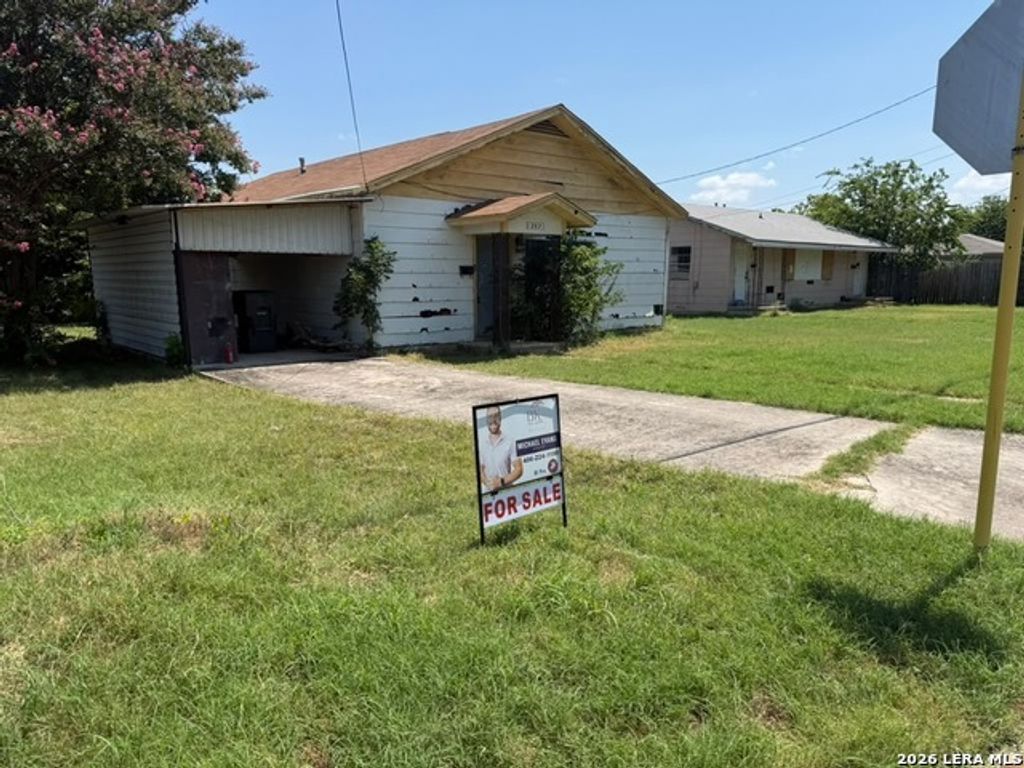207 W Anderson Ave, Killeen