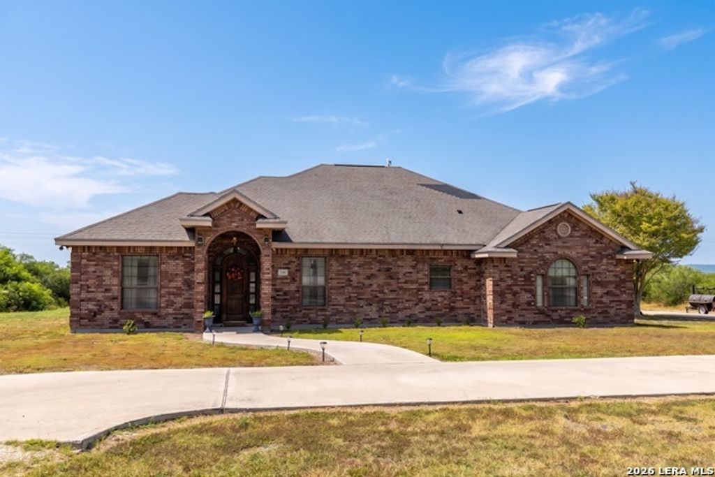 146 Lakeview Trce, Three Rivers