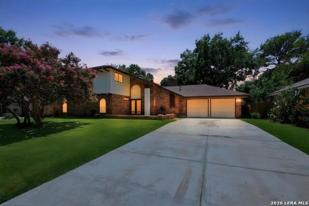 8923 Melinda Court, San Antonio