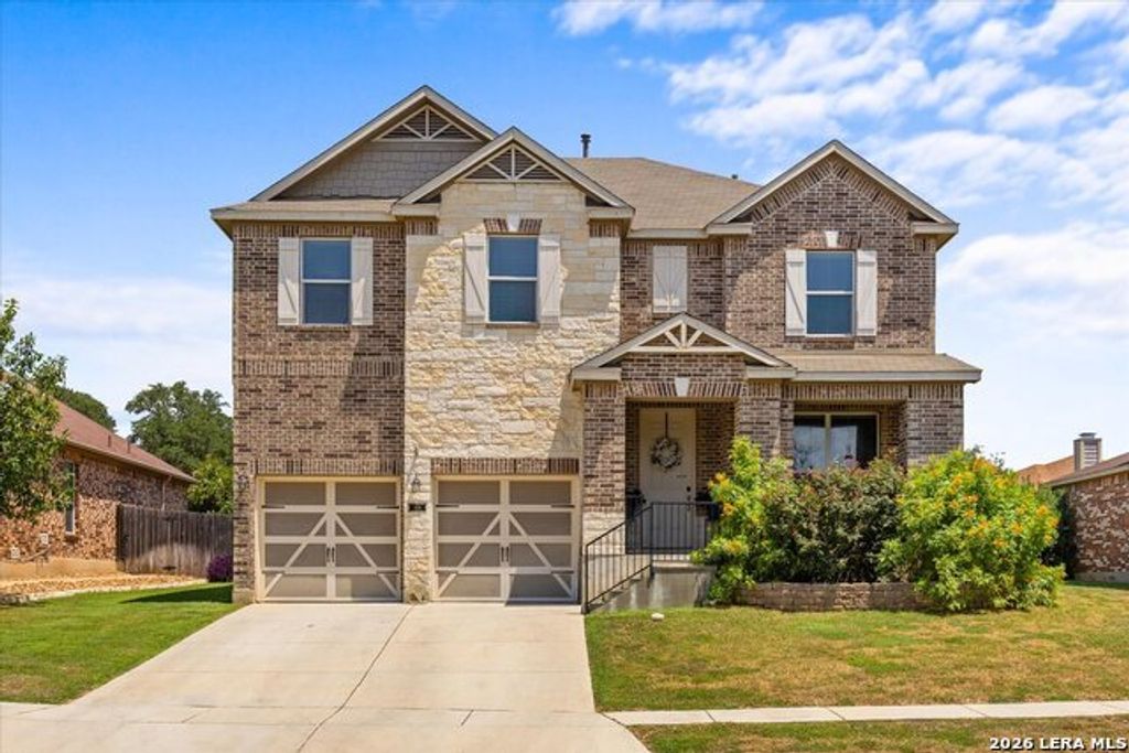 104 Red Bud, Boerne