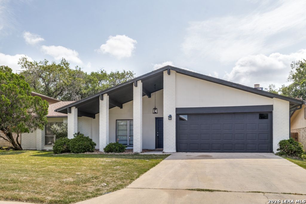11810 Gravetree St, San Antonio