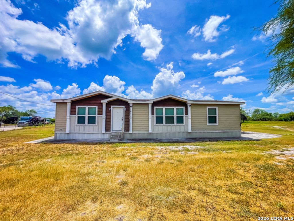 2161 Fm 888, Beeville