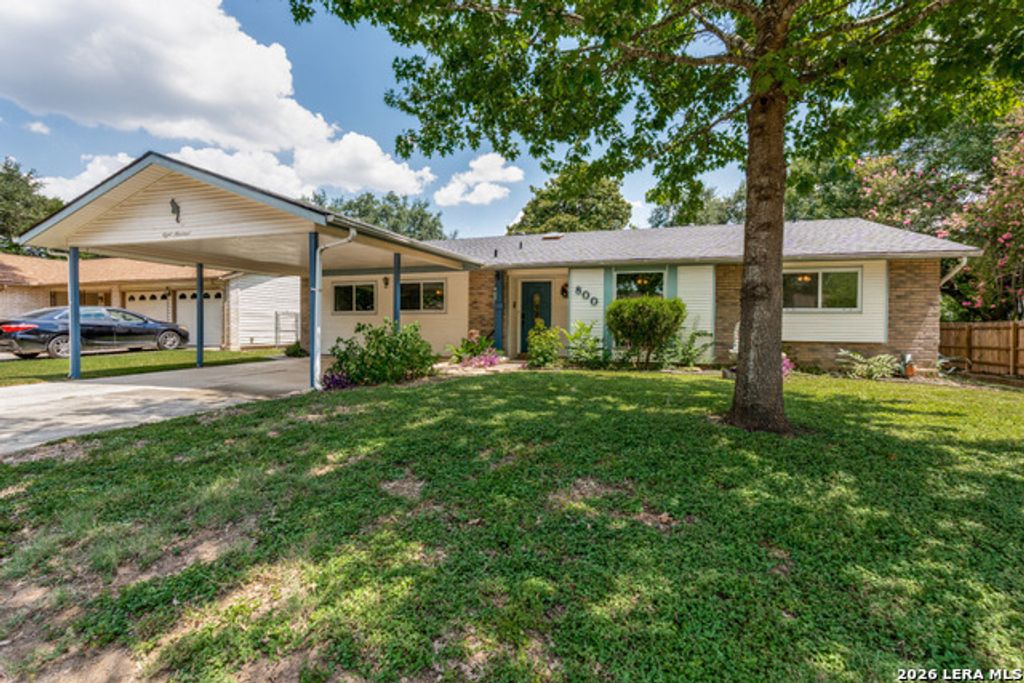 800 Marilyn Dr, Schertz