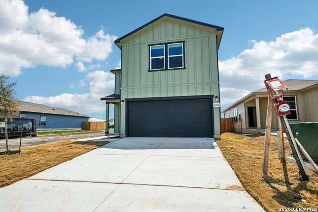 10018 Jagger Avenue, Converse