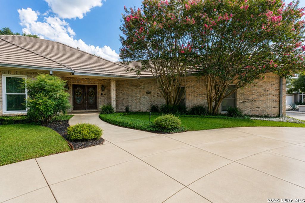 91 Granburg Circle, San Antonio