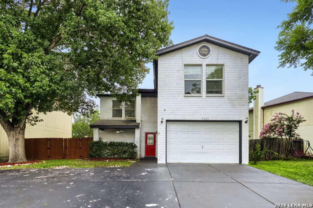7627 Branston, San Antonio