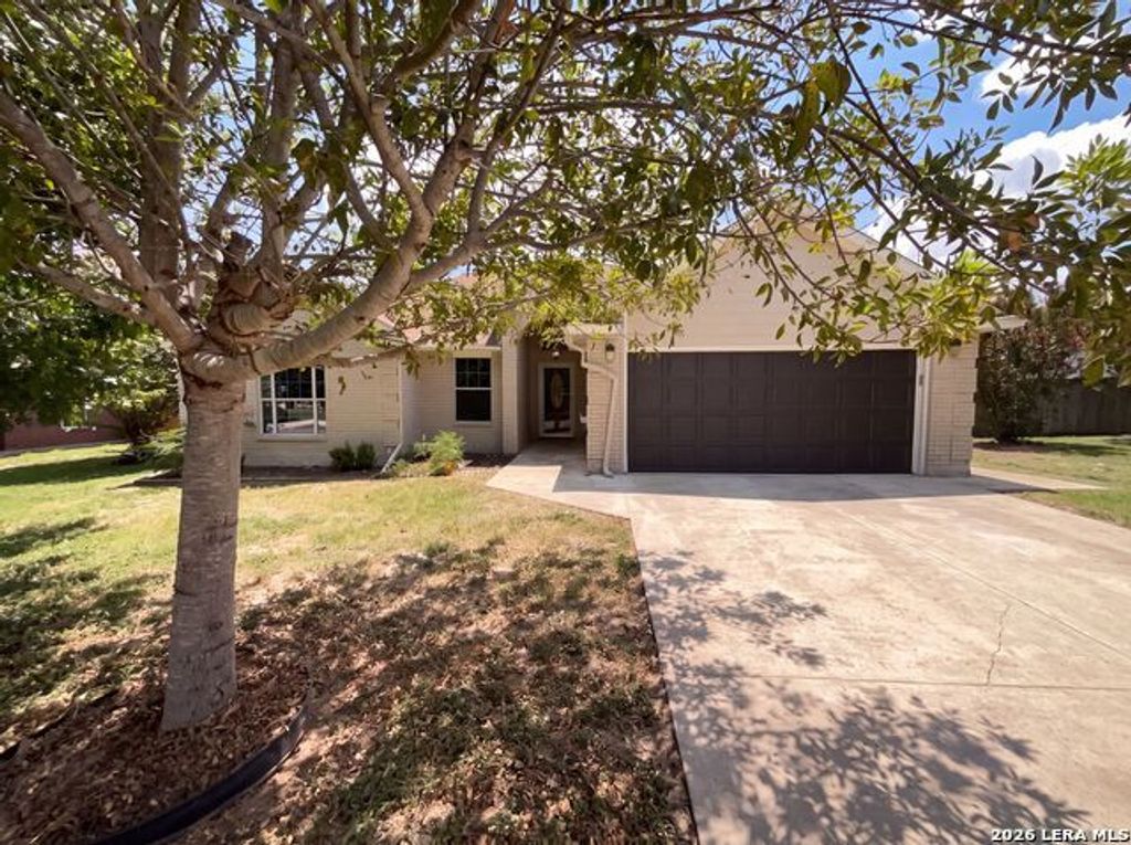 2106 Geneva St, Castroville